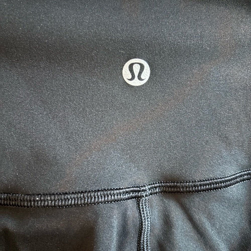 Lulu lemon black leggings size 2